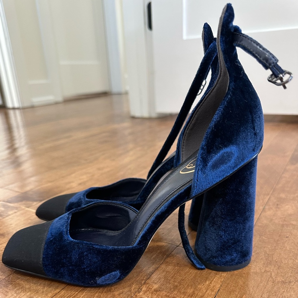 Elegant Blue Velvet Block Heel